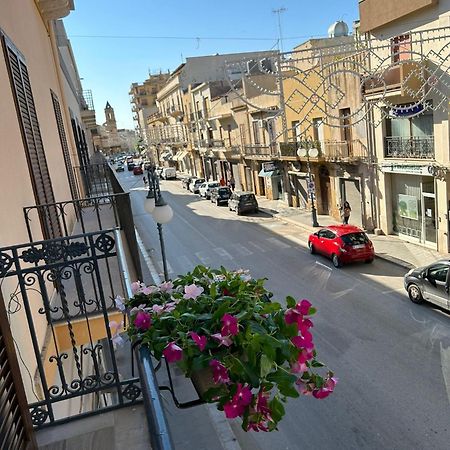 Bon Bon Apartment Mazara del Vallo Esterno foto