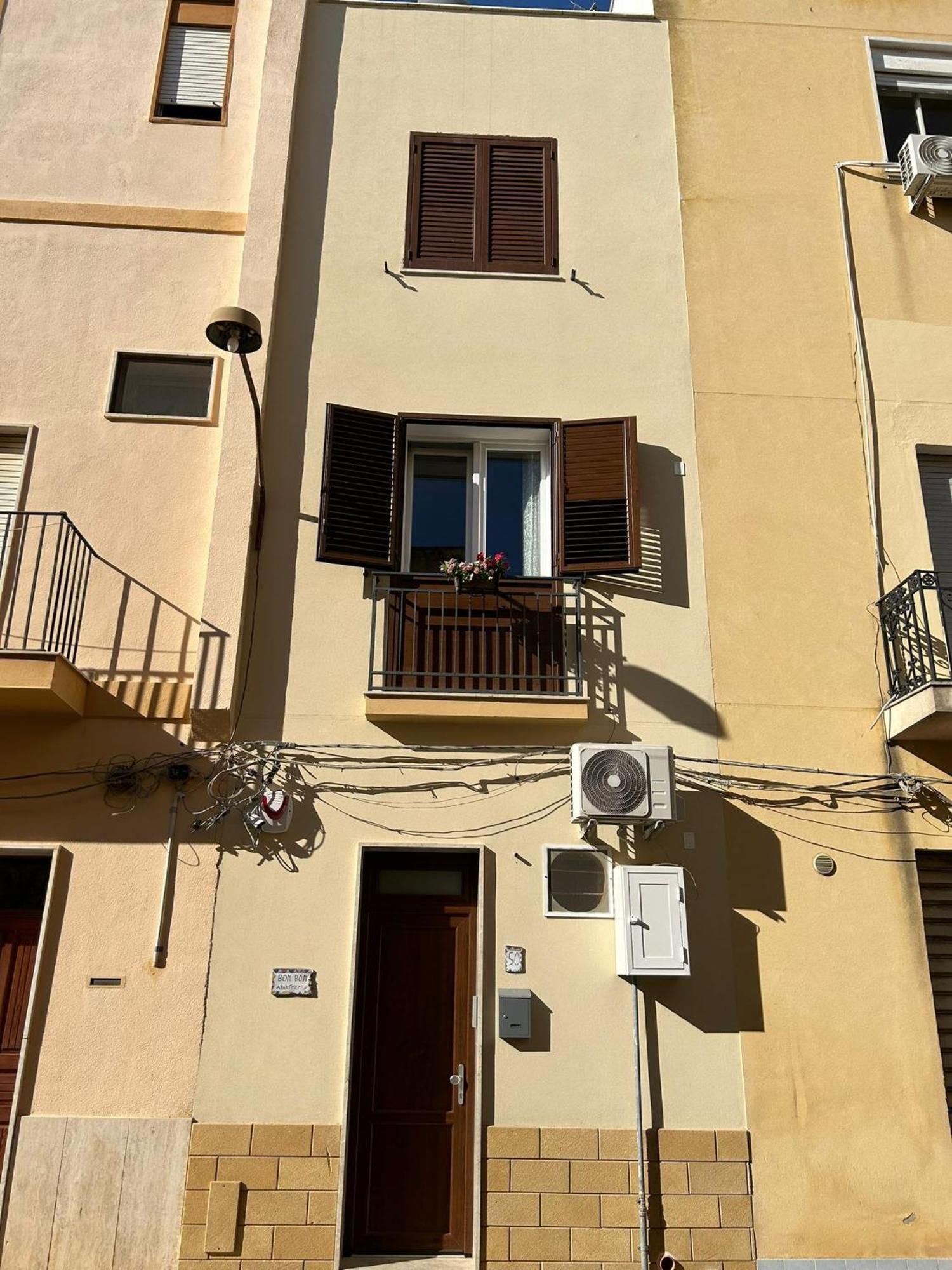 Bon Bon Apartment Mazara del Vallo Esterno foto